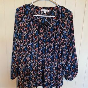 Chaus Giraffe blouse   NWT